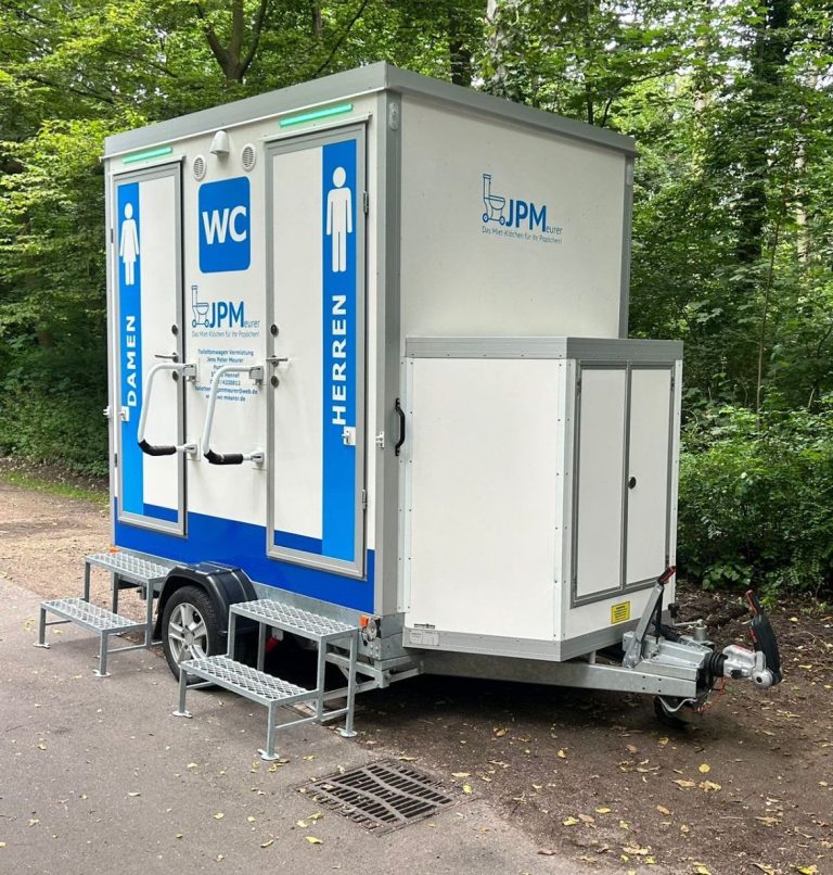 Toilettenwagen autark mit Solar Frontale